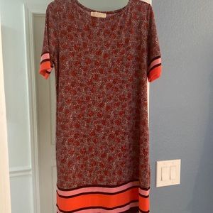 Cute dress Michael kors light weight easy to wash
